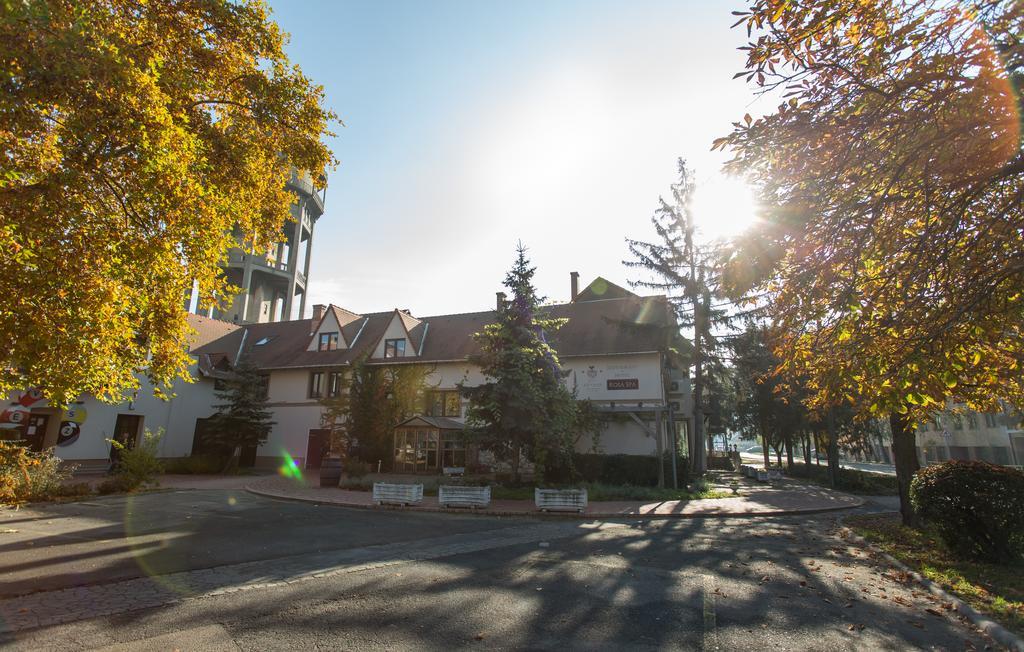 Revesz Hotel, Restaurant And Rosa Spa Gyor Exterior photo